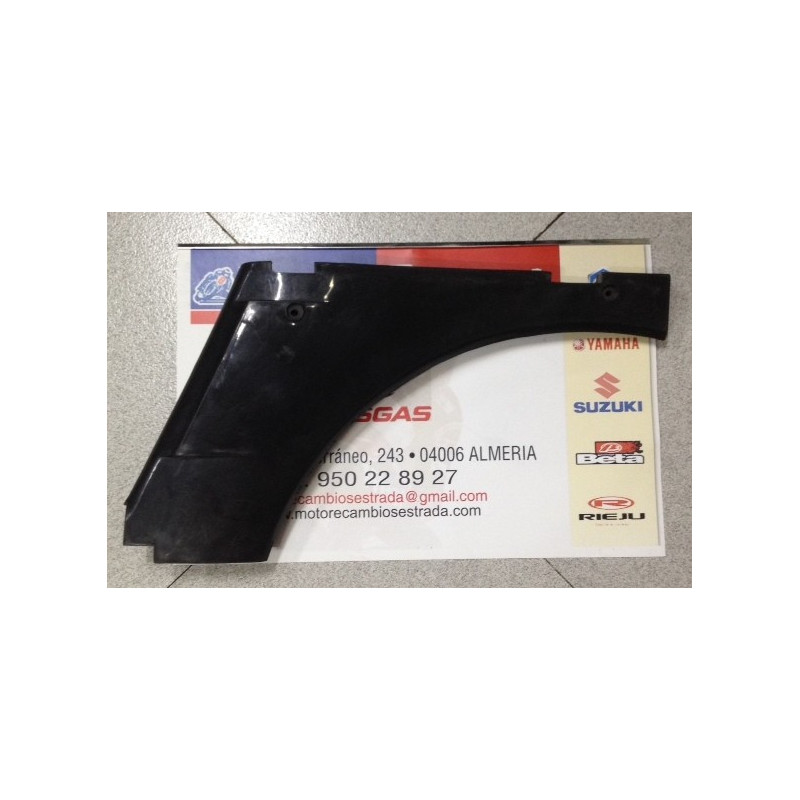 TAPA LATERAL CHASIS IZQUIERDA VESPINO AL/ALX/ NL/NLX 50CC.