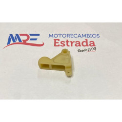 GUIA TENSOR CADENA PEDALES VESPINO 50CC 2